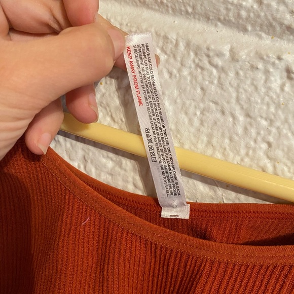 Free People Cropped Orange Ribbed Stretch Longsleeve Scoop Neck Scoop Back M/L - Picture 4 of 6